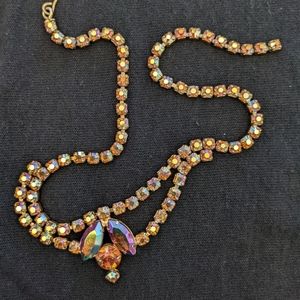 Absolutely beautiful 1950s rhinestone Aurora Borealis choker 15 in necklace